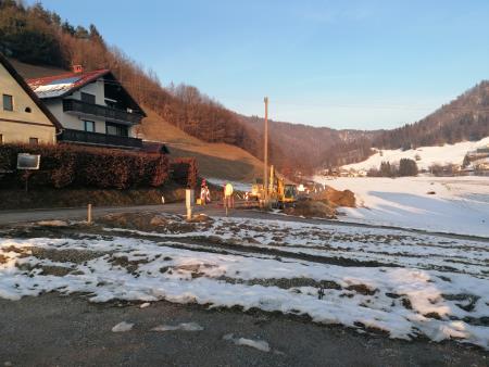 Dvor