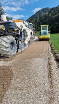 Cesta Polhov Gradec-Zalog