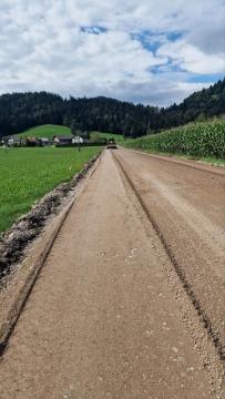 Cesta Polhov Gradec-Zalog